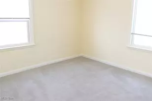 2911 Oakwood Dr, Cuyahoga Falls, OH 44221 - Photo 13