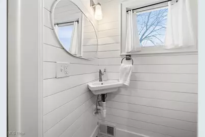 2123 17th Street, Cuyahoga Falls, OH 44223 - Photo 13