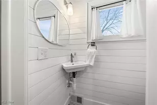 2123 17th St, Cuyahoga Falls, OH 44223 - Photo 13