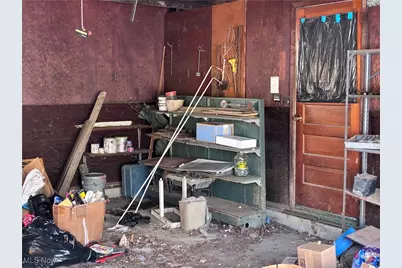 2048 Grafton Road, Elyria, OH 44035 - Photo 11