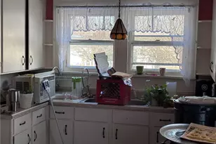 2048 Grafton Rd, Elyria, OH 44035 - Photo 5