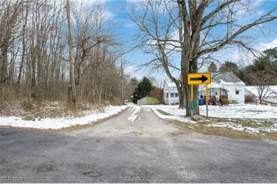 1821 Myersville Road, Akron, OH 44312 - Photo 33