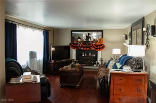 8304 Sharon Ave NW, North Canton, OH 44720 - Photo 5