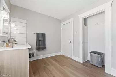 706 Harriet Avenue NW, Canton, OH 44703 - Photo 17