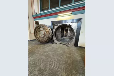 30 S 4th Street, Martins Ferry, OH 43935 - Photo 15