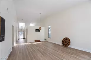 264 Finchfield Cir, Macedonia, OH 44056 - Photo 3