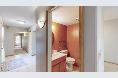 8305 Pebble Creek Court, Chagrin Falls, OH 44023 - Photo 43