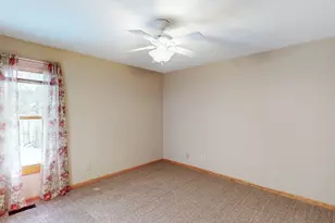 8305 Pebble Creek Ct, Chagrin Falls, OH 44023 - Photo 15