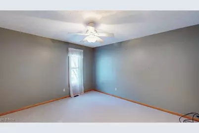 8305 Pebble Creek Court, Chagrin Falls, OH 44023 - Photo 17