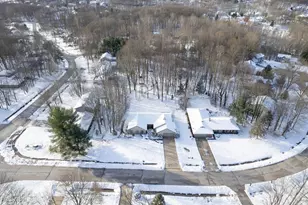 8305 Pebble Creek Ct, Chagrin Falls, OH 44023 - Photo 45