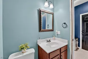 1705 Cornerstone St SW, Hartville, OH 44632 - Photo 27