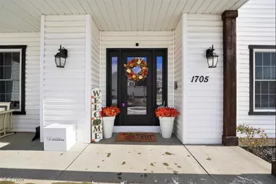 1705 Cornerstone Street SW, Hartville, OH 44632 - Photo 5