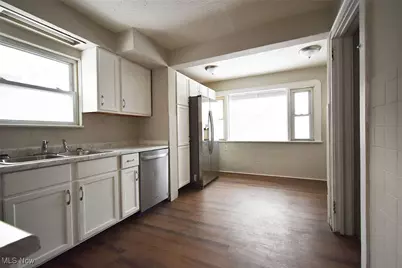 782 Frederick Boulevard, Akron, OH 44320 - Photo 9