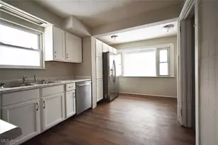 782 Frederick Blvd, Akron, OH 44320 - Photo 9