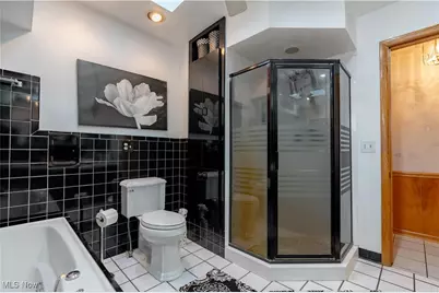 2025 S Plaza Drive, Akron, OH 44319 - Photo 21