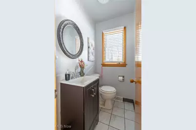 2025 S Plaza Drive, Akron, OH 44319 - Photo 23