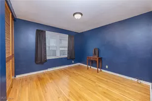 119 W 4 1/2 St, Williamstown, WV 26187 - Photo 13