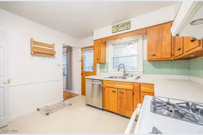 119 W 4 1/2 Street, Williamstown, WV 26187 - Photo 11