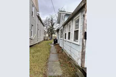 3178 W 54th Street, Loveland, OH 44102 - Photo 3