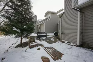 677 Sally Cir, Wadsworth, OH 44281 - Photo 31