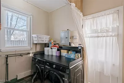 38107 Hastings Avenue, Willoughby, OH 44094 - Photo 15