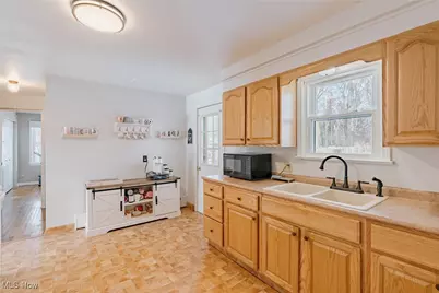 38107 Hastings Avenue, Willoughby, OH 44094 - Photo 11