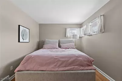 2426 Banbury Road, Akron, OH 44333 - Photo 21