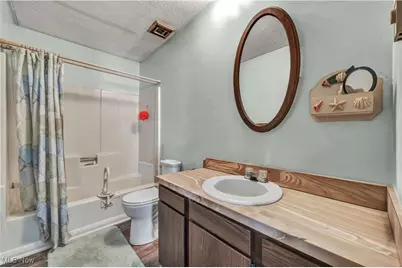 1310 Lindenwood Drive, Lorain, OH 44053 - Photo 7