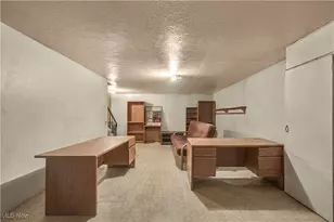 1310 Lindenwood Dr, Lorain, OH 44053 - Photo 9