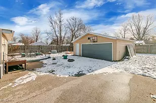 7634 Pinehurst Dr, Mentor on the Lake, OH 44060 - Photo 3