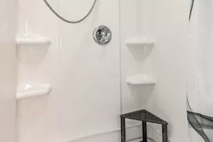 7634 Pinehurst Dr, Mentor on the Lake, OH 44060 - Photo 21