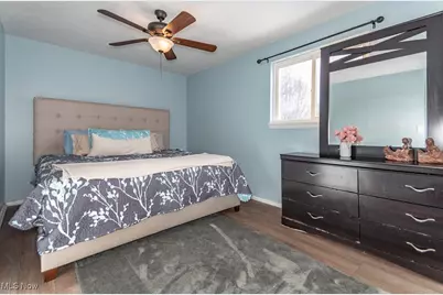 7634 Pinehurst Drive, Mentor on the Lake, OH 44060 - Photo 23