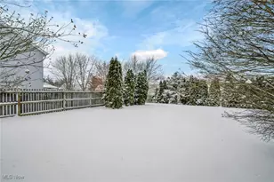 221 Newfield Cir, Medina, OH 44256 - Photo 7