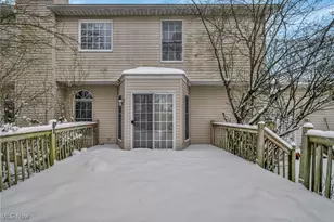 221 Newfield Cir, Medina, OH 44256 - Photo 3