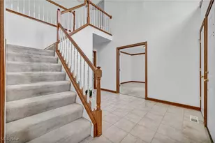 221 Newfield Cir, Medina, OH 44256 - Photo 9