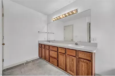 221 Newfield Circle, Medina, OH 44256 - Photo 29