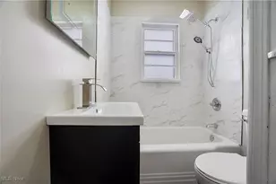 1232 Stratford St, Barberton, OH 44203 - Photo 17