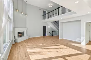 100 Blackberry Dr, Hudson, OH 44236 - Photo 9