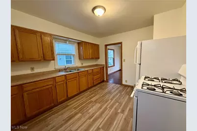 1253 Sevilla Avenue, Akron, OH 44314 - Photo 5