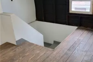 445 Beechwood Dr, Akron, OH 44320 - Photo 33