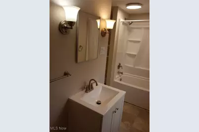 445 Beechwood Drive, Akron, OH 44320 - Photo 27