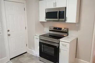 445 Beechwood Dr, Akron, OH 44320 - Photo 13