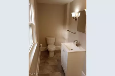 445 Beechwood Drive, Akron, OH 44320 - Photo 25