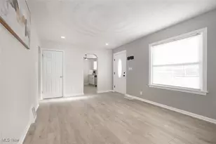 877 N Firestone Blvd, Akron, OH 44306 - Photo 9