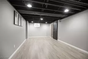 877 N Firestone Blvd, Akron, OH 44306 - Photo 35