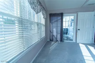 551 Heather Woods Dr Dr, Elyria, OH 44035 - Photo 9