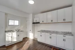 155 W Walnut St, Wadsworth, OH 44281 - Photo 17