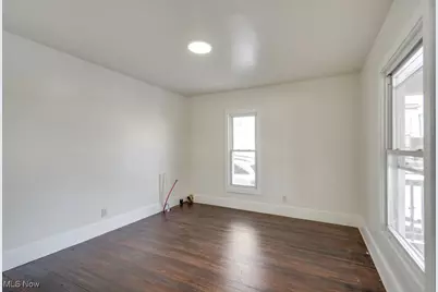 155 W Walnut Street, Wadsworth, OH 44281 - Photo 11