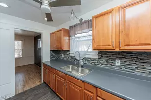 261 Madison Ave, Akron, OH 44320 - Photo 13