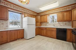 9536 Brimfield Dr, Mentor, OH 44060 - Photo 7